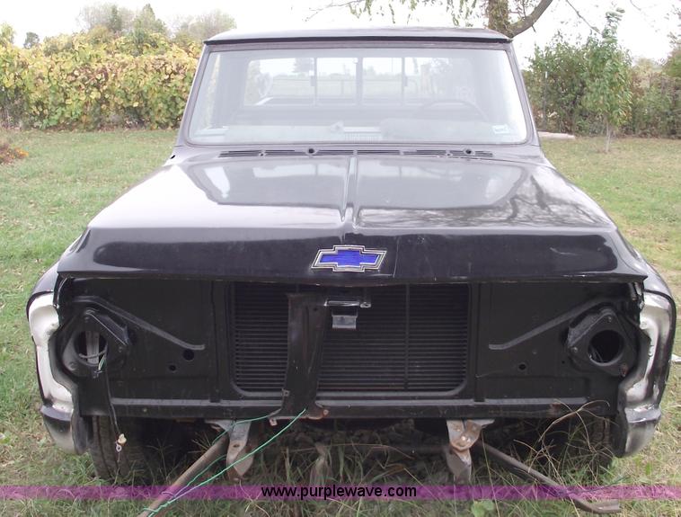 image for item C5685 1970 Chevrolet 3/4 ton pickup truck