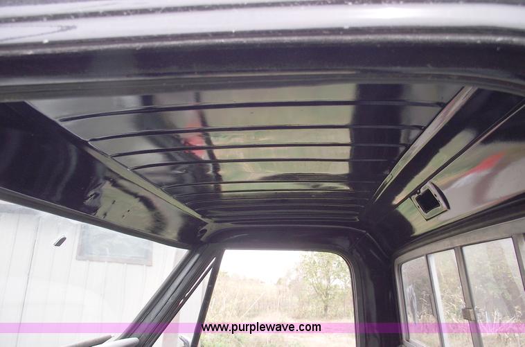 image for item C5685 1970 Chevrolet 3/4 ton pickup truck