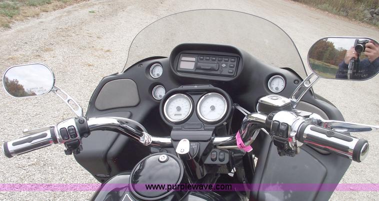 image for item C5686 2000 Harley Davidson Screamin' Eagle Road Glide 1550 motorcycle