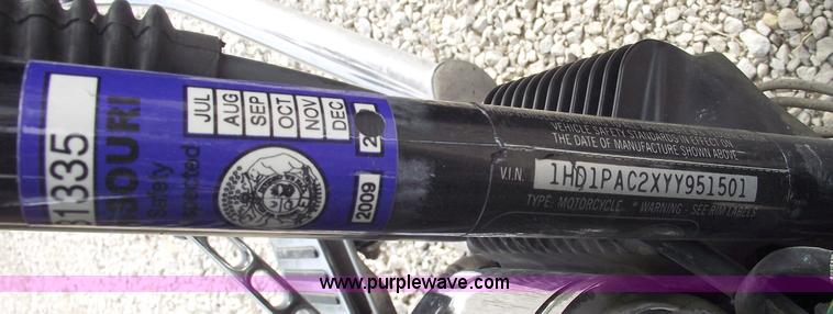 image for item C5686 2000 Harley Davidson Screamin' Eagle Road Glide 1550 motorcycle