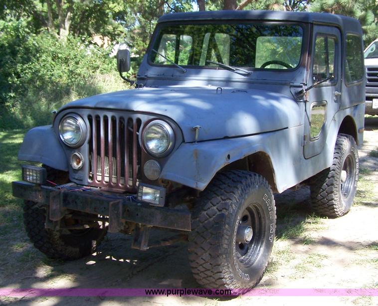 image for item C9391 1976 Jeep CJ17