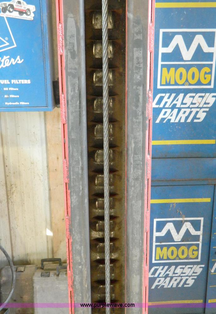 image for item D8600 Hunter four post automotive lift