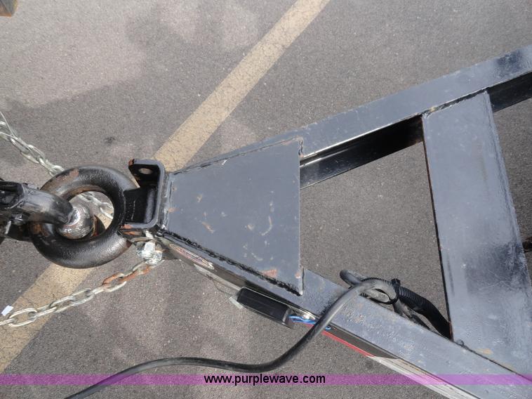 image for item G9189 2008 20' trailer