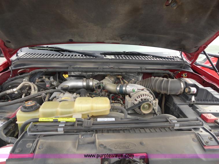 image for item G9190 2000 Ford F450 XL Super Duty crew cab pickup truck