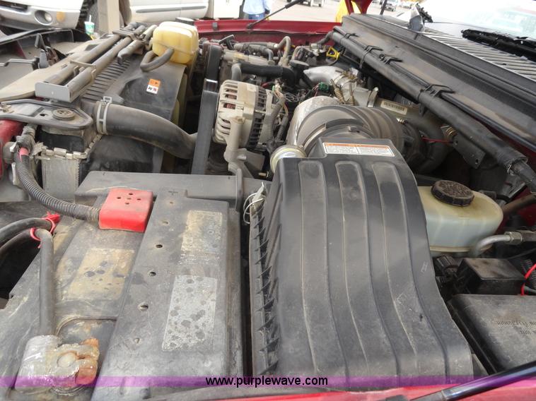 image for item G9190 2000 Ford F450 XL Super Duty crew cab pickup truck