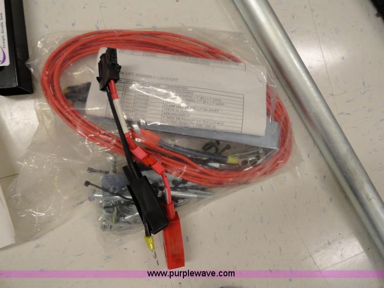 image for item G9241 Electric mobility trunk lift