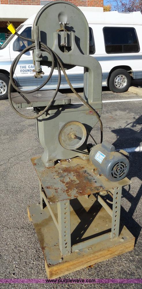 image for item G9242 Rockwell Delta band saw