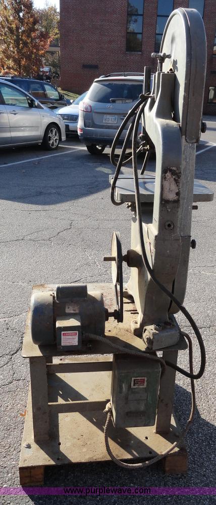 image for item G9242 Rockwell Delta band saw