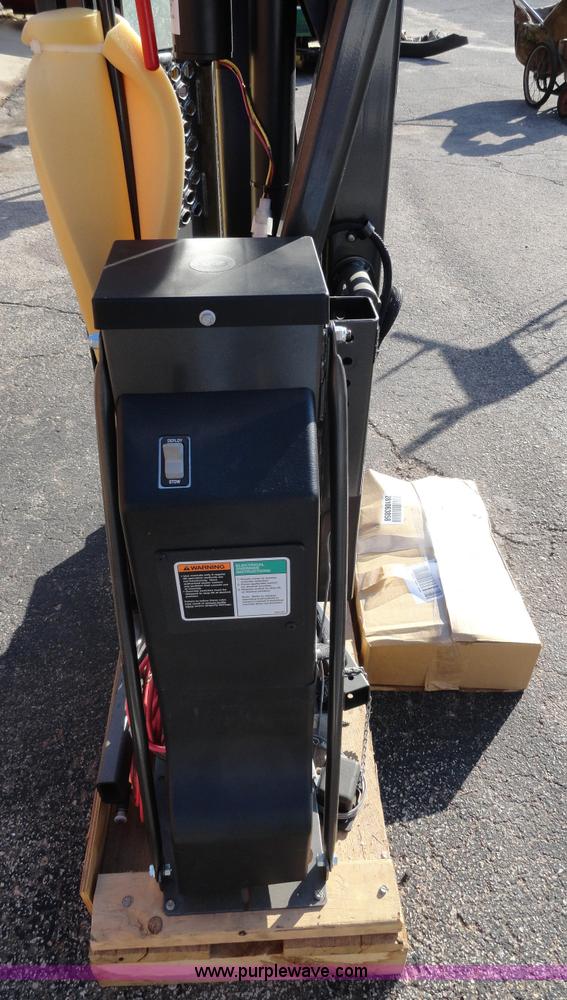 image for item G9243 Braun wheelchair lift/platform