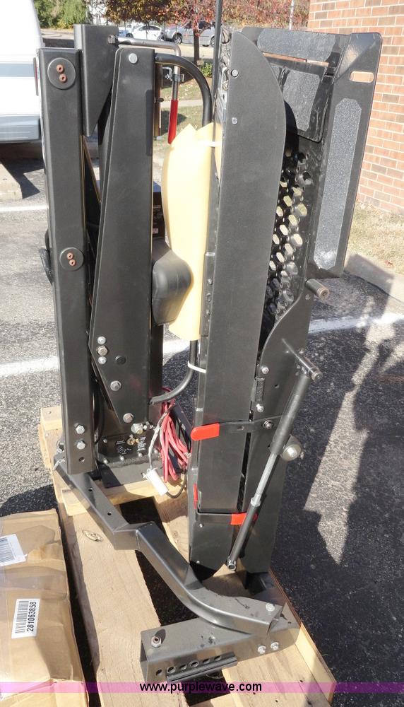 image for item G9243 Braun wheelchair lift/platform