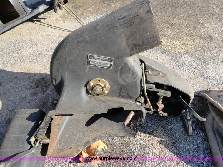 image for item G9249 John Deere 425 lawn mower