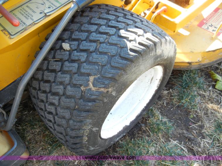 image for item H9058 Walker MTGHS ZTR mower with hopper