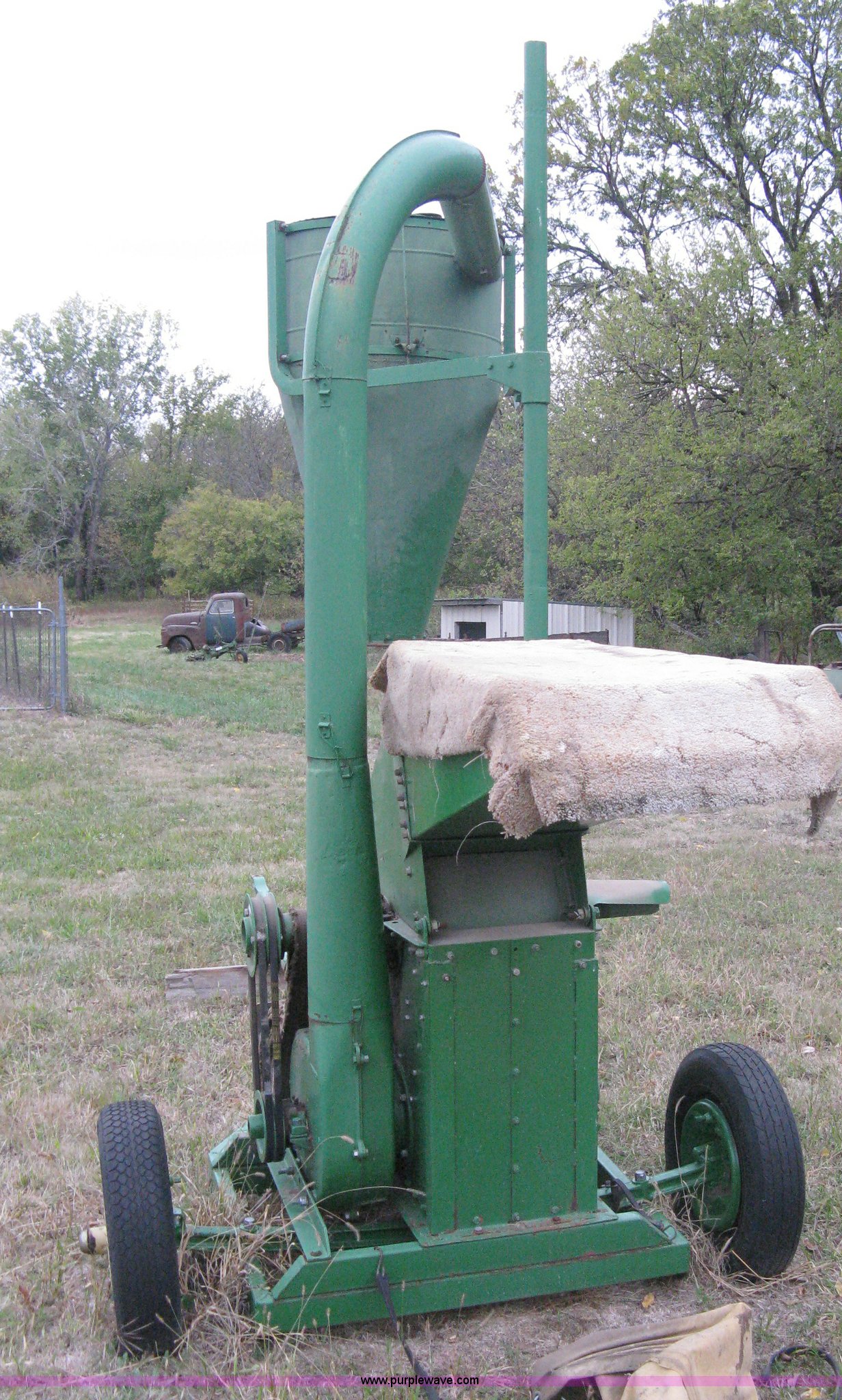 John Deere feed grinder/mill in Valley Center, KS Item A6005 sold