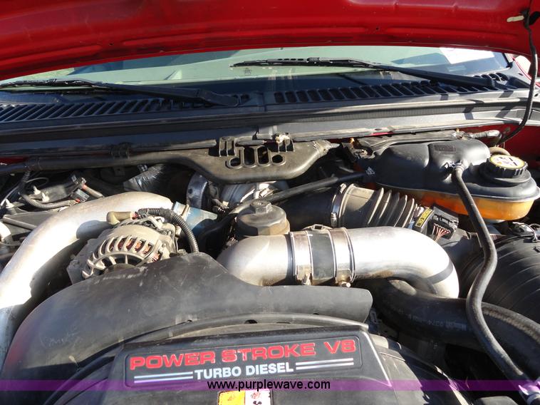 image for item A3267 2004 Ford F550 XL Super Duty pickup truck