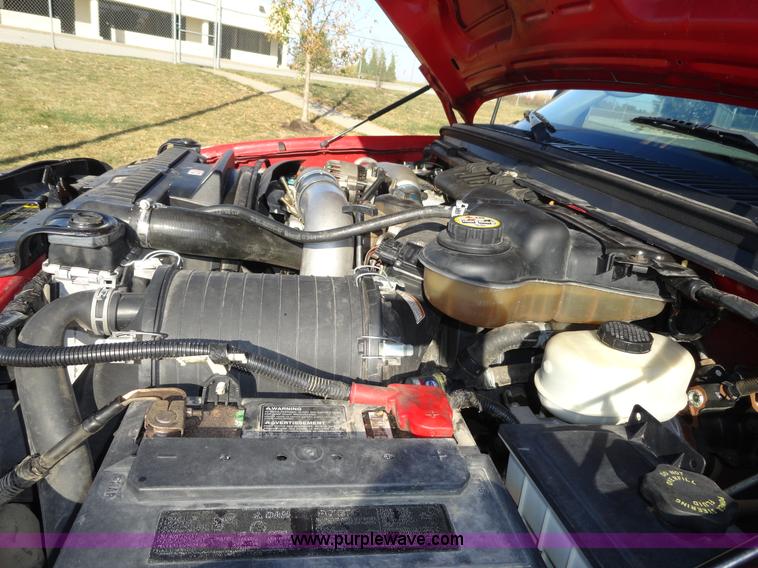 image for item A3267 2004 Ford F550 XL Super Duty pickup truck