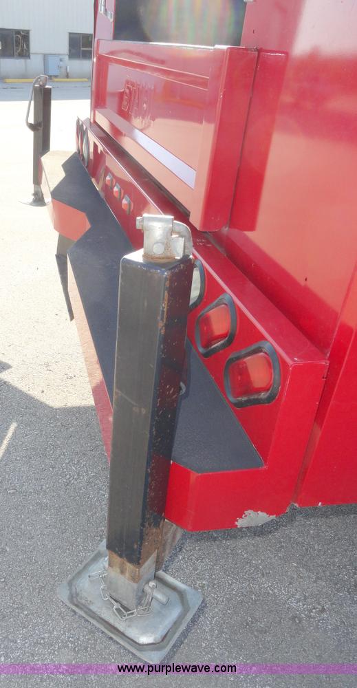 image for item A3267 2004 Ford F550 XL Super Duty pickup truck