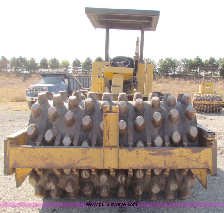 image for item A3520 1995 Caterpillar CP-563C vibratory roller/packer