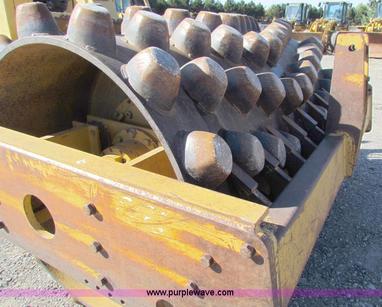 image for item A3520 1995 Caterpillar CP-563C vibratory roller/packer