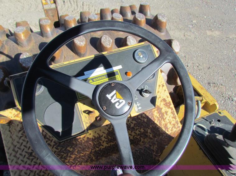image for item A3520 1995 Caterpillar CP-563C vibratory roller/packer