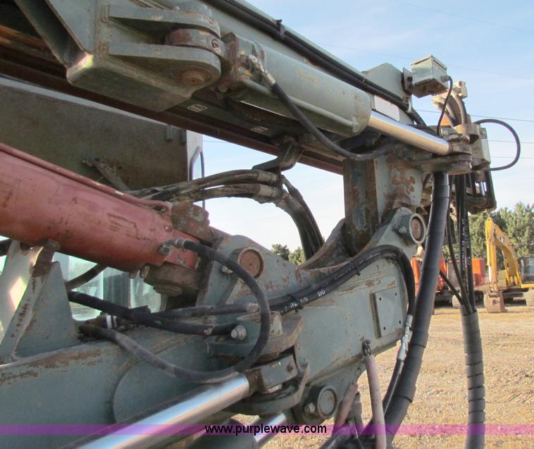 image for item A6520 1997 Terex SCH5000CL drill
