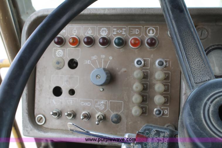 image for item A6521 1987 Caterpillar D350C articulated rock truck