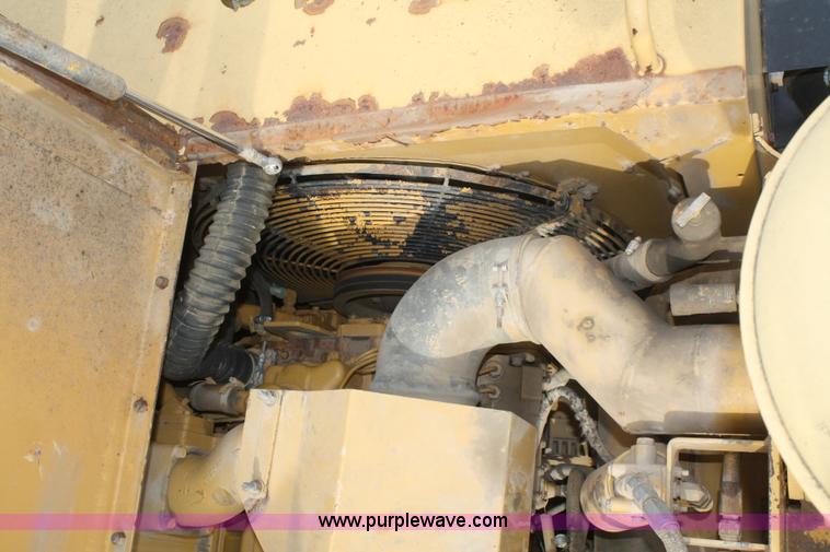 image for item A6521 1987 Caterpillar D350C articulated rock truck