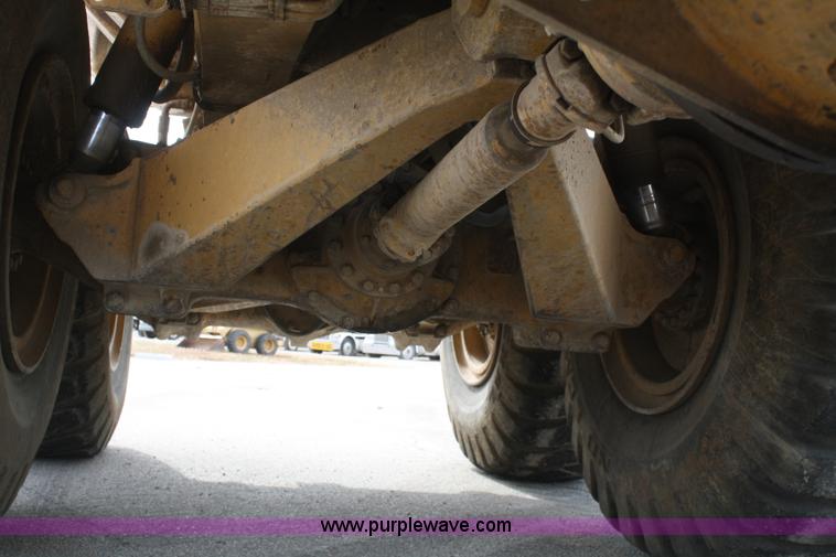 image for item A6521 1987 Caterpillar D350C articulated rock truck