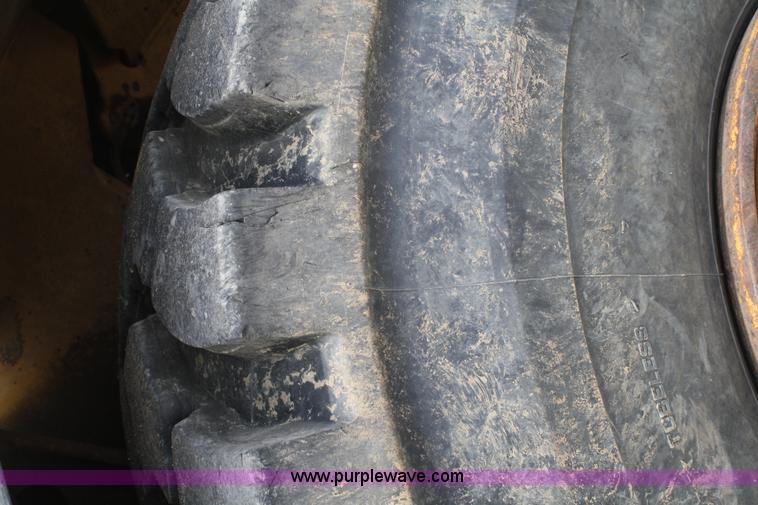 image for item A6521 1987 Caterpillar D350C articulated rock truck