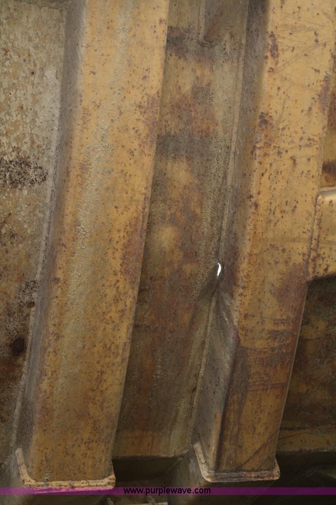 image for item A6521 1987 Caterpillar D350C articulated rock truck