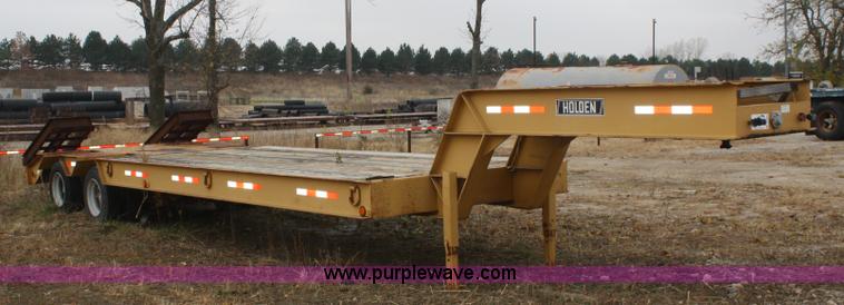 image for item A6539 1998 Holden HLB 36225 fifth wheel trailer