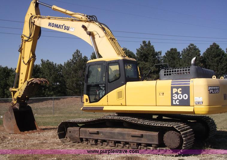 image for item B5027 2005 Komatsu PC300LC-7L Galeo series excavator