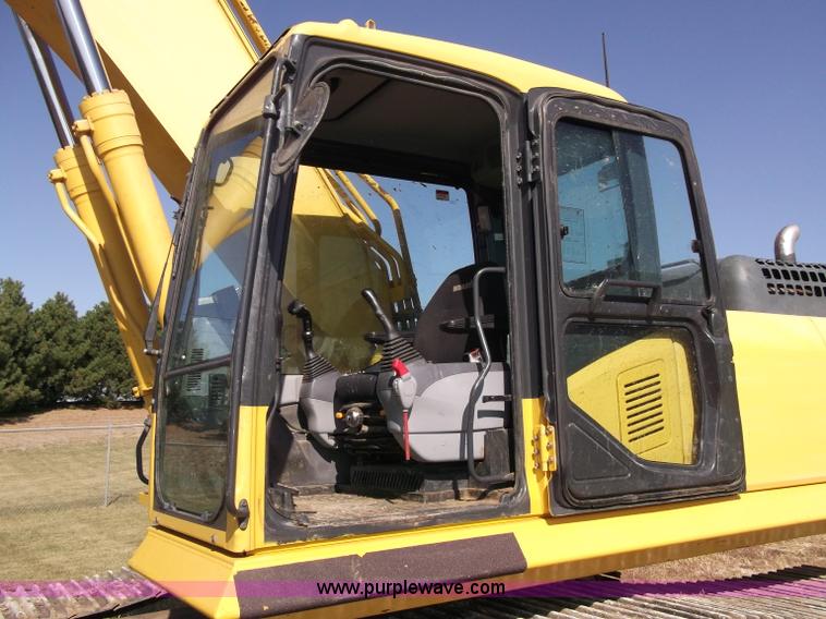 image for item B5027 2005 Komatsu PC300LC-7L Galeo series excavator