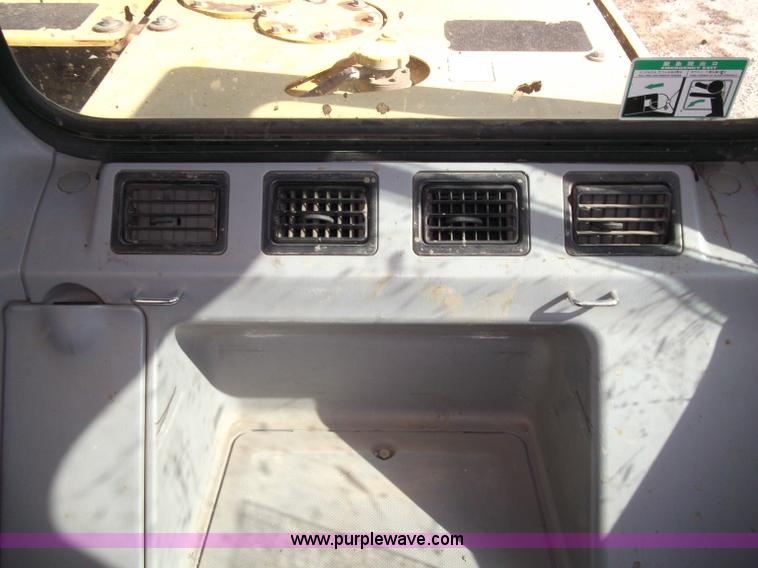 image for item B5027 2005 Komatsu PC300LC-7L Galeo series excavator