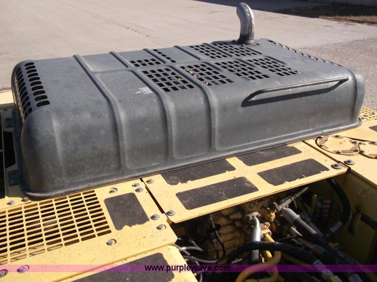 image for item B5027 2005 Komatsu PC300LC-7L Galeo series excavator