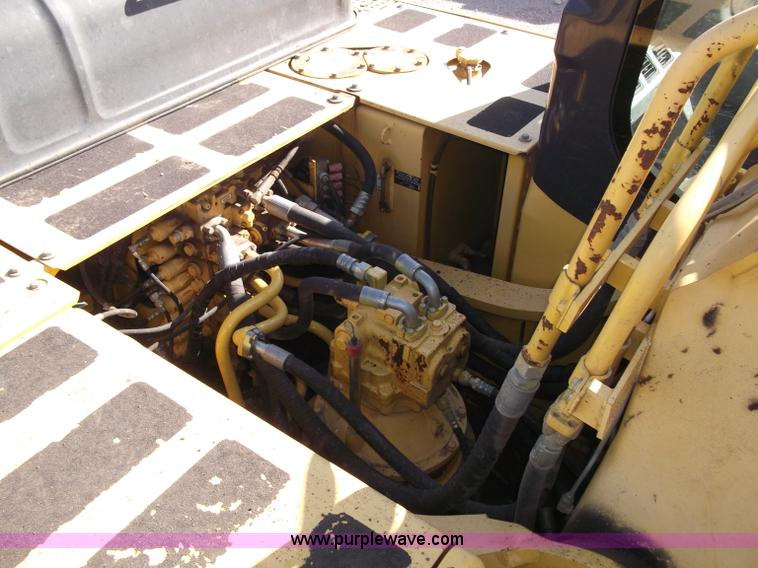 image for item B5027 2005 Komatsu PC300LC-7L Galeo series excavator