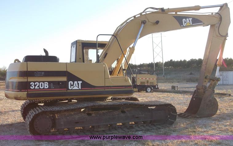 image for item B5028 1998 Caterpillar 320BL excavator