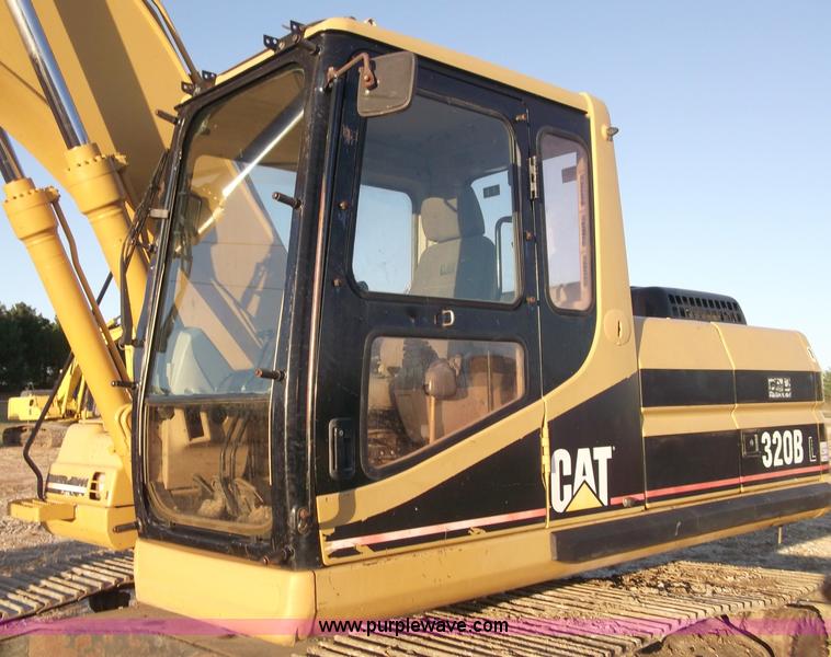 image for item B5028 1998 Caterpillar 320BL excavator