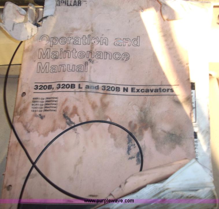 image for item B5028 1998 Caterpillar 320BL excavator