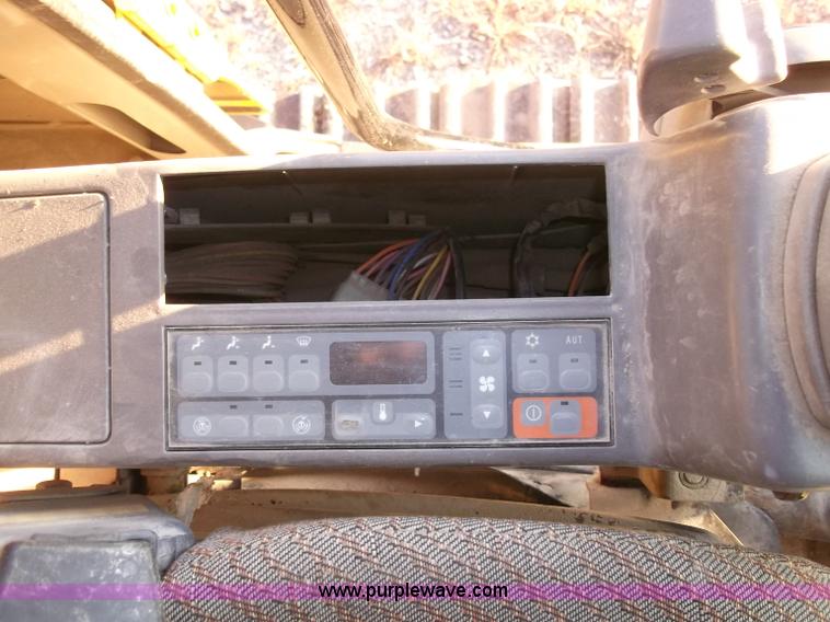 image for item B5028 1998 Caterpillar 320BL excavator