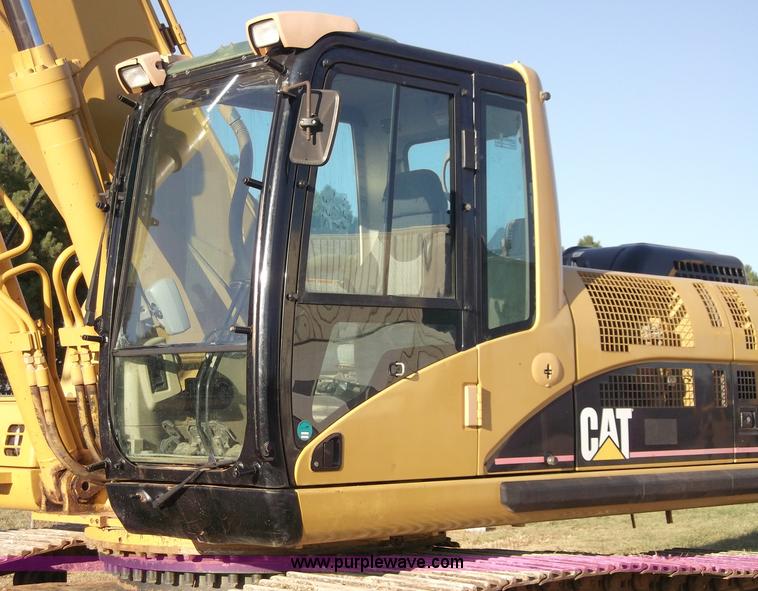 image for item B5029 2005 Caterpillar 330C excavator