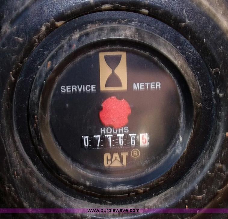 image for item B5029 2005 Caterpillar 330C excavator