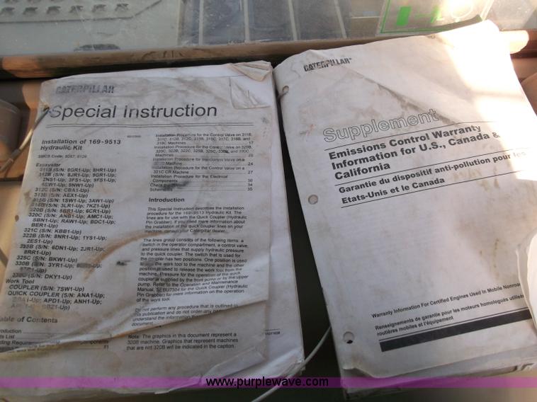 image for item B5029 2005 Caterpillar 330C excavator