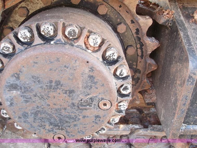 image for item B5029 2005 Caterpillar 330C excavator