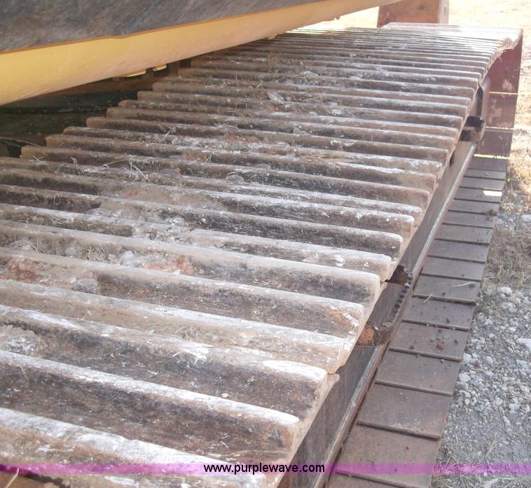 image for item B5029 2005 Caterpillar 330C excavator