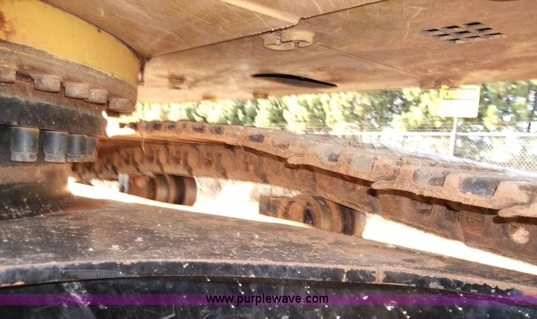 image for item B5029 2005 Caterpillar 330C excavator