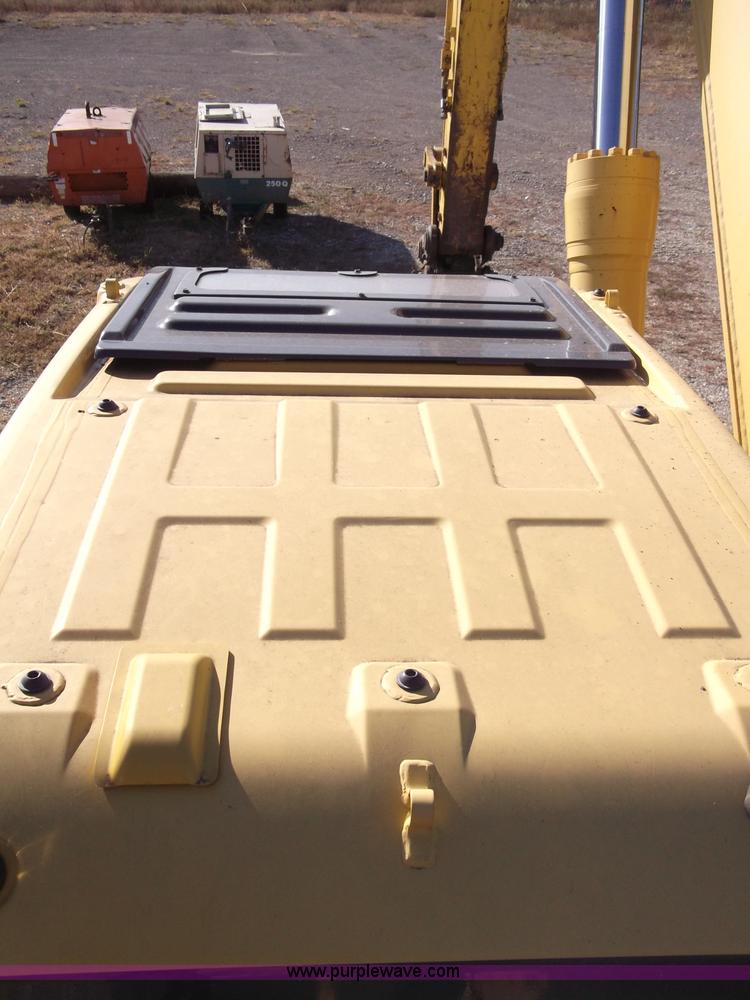 image for item B5030 2006 Komatsu PC400LC-7E0 Galeo series excavator