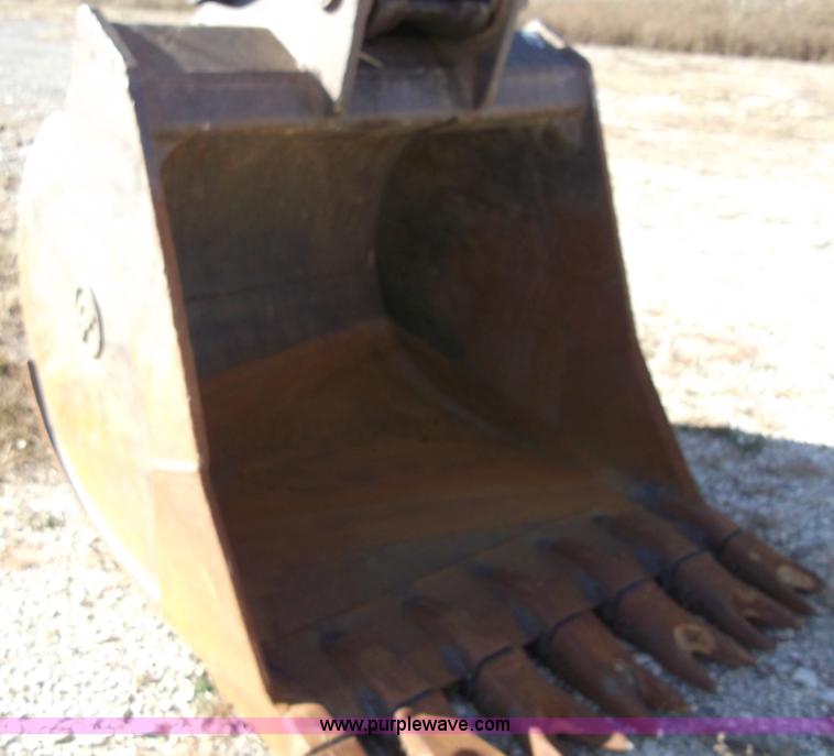 image for item B5030 2006 Komatsu PC400LC-7E0 Galeo series excavator