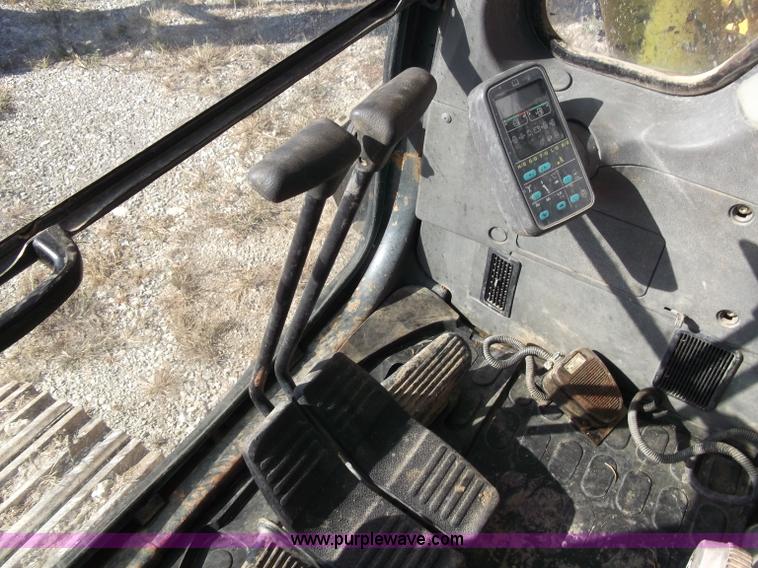 image for item B5031 1997 Komatsu PC200LC-6L excavator