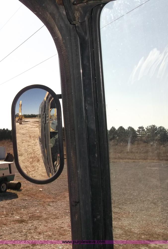 image for item B5031 1997 Komatsu PC200LC-6L excavator