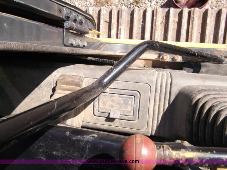 image for item B5031 1997 Komatsu PC200LC-6L excavator